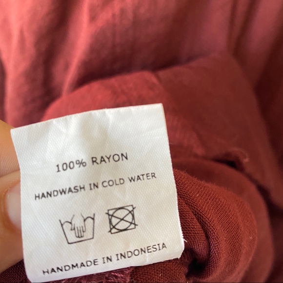 Faithfull The Brand Tropic Shirt in Maroon small - Picture 7 of 9